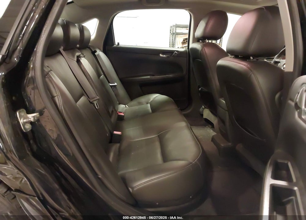 2010 CHEVROLET IMPALA VIN: 2G1WB5EN8A1140303