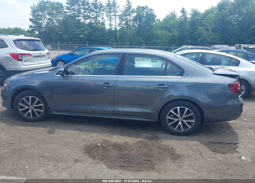 2017 VOLKSWAGEN JETTA VIN: 3VWDB7AJ3HM323489