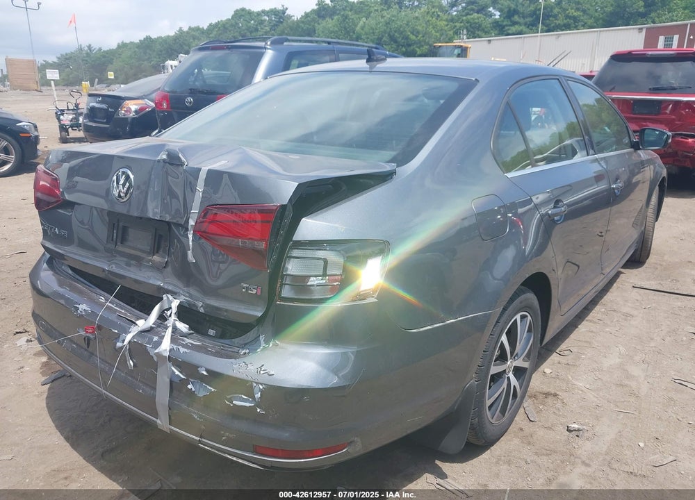 2017 VOLKSWAGEN JETTA VIN: 3VWDB7AJ3HM323489