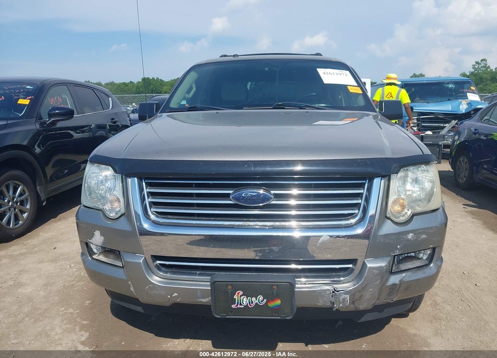 2008 FORD EXPLORER XLT VIN: 1FMEU73E98UA92588