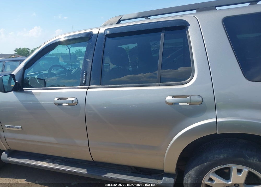 2008 FORD EXPLORER XLT VIN: 1FMEU73E98UA92588
