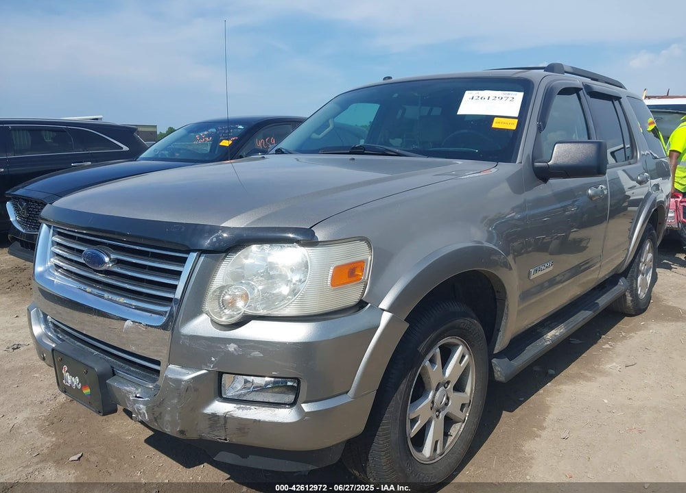 2008 FORD EXPLORER XLT VIN: 1FMEU73E98UA92588