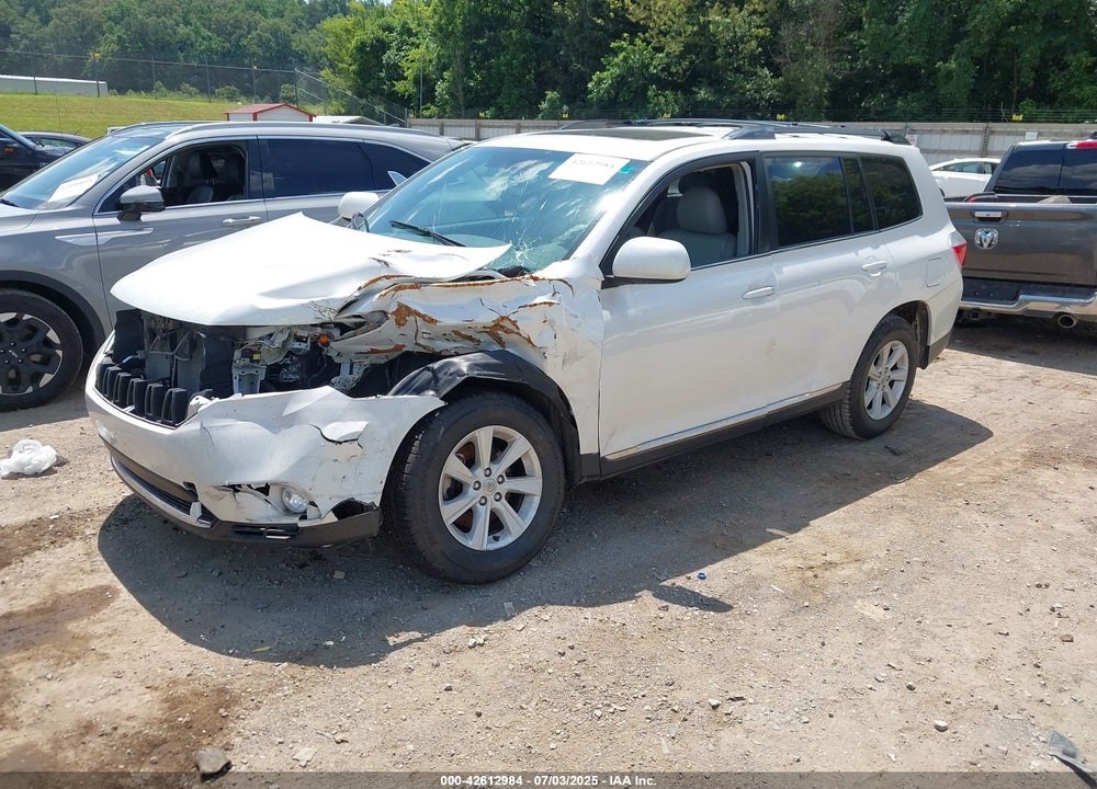 2011 TOYOTA HIGHLANDER VIN: 5TDZK3EH5BS027325