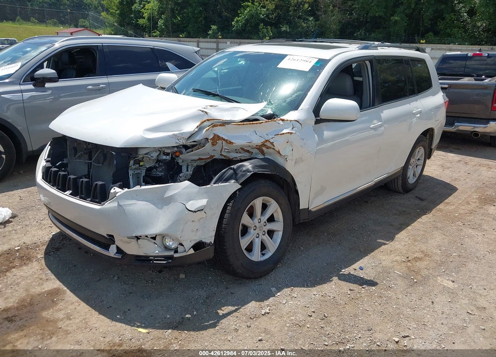 2011 TOYOTA HIGHLANDER VIN: 5TDZK3EH5BS027325
