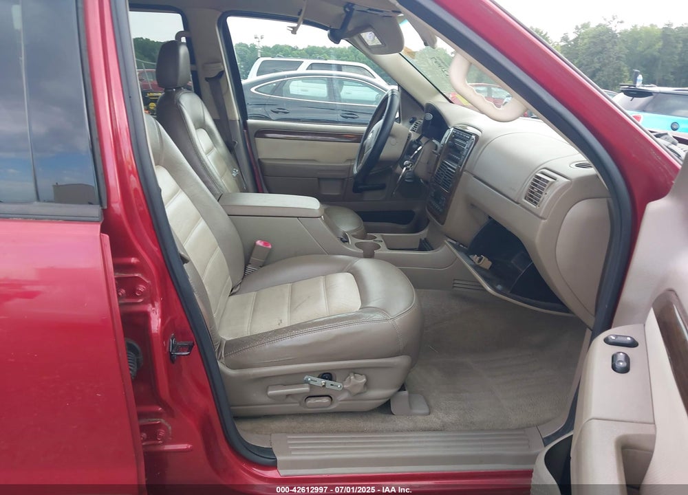 2005 FORD EXPLORER EDDIE BAUER VIN: 1FMZU74E85UA96482