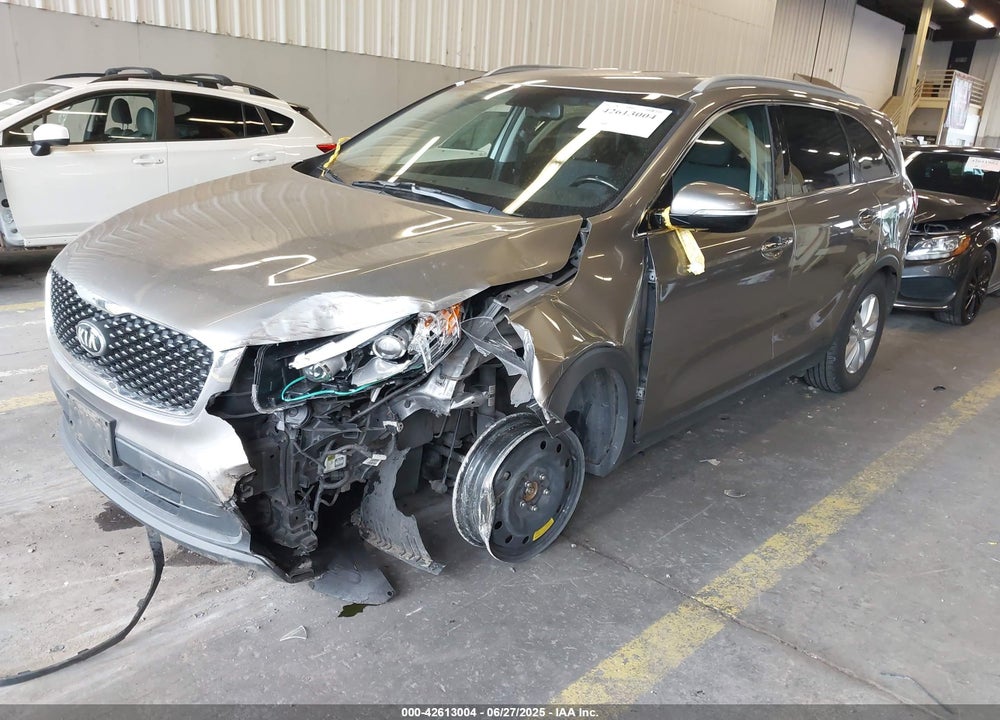 2016 KIA SORENTO VIN: 5XYPG4A34GG044131