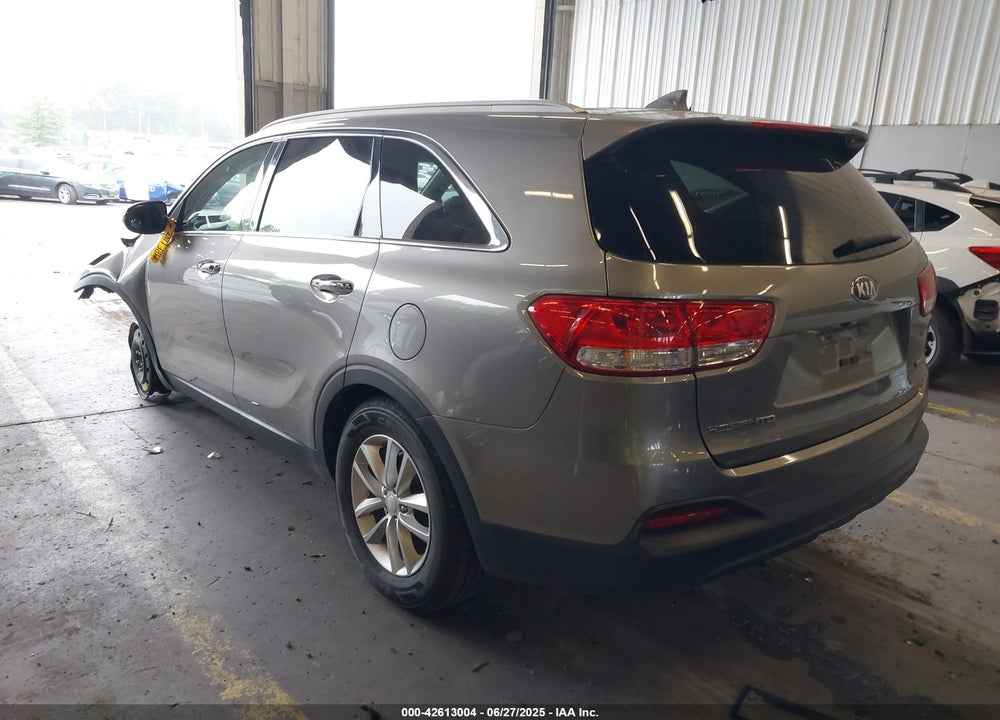 2016 KIA SORENTO VIN: 5XYPG4A34GG044131