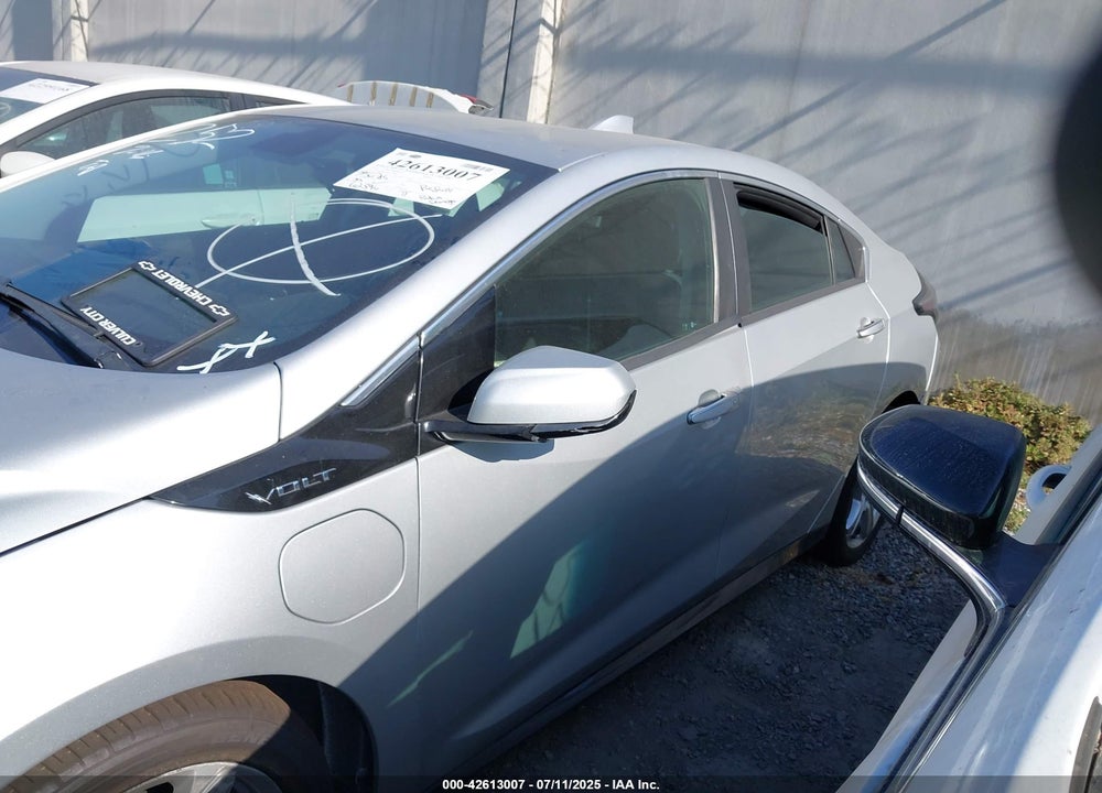 2018 CHEVROLET VOLT VIN: 1G1RC6S56JU137084