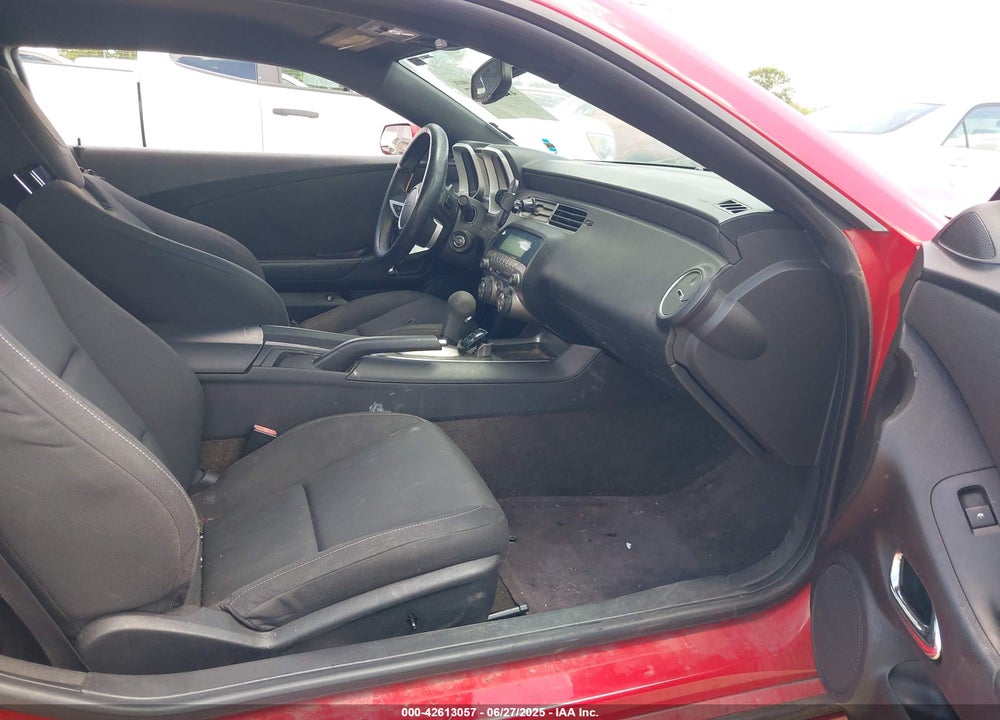 2010 CHEVROLET CAMARO VIN: 2G1FB1EV0A9209835