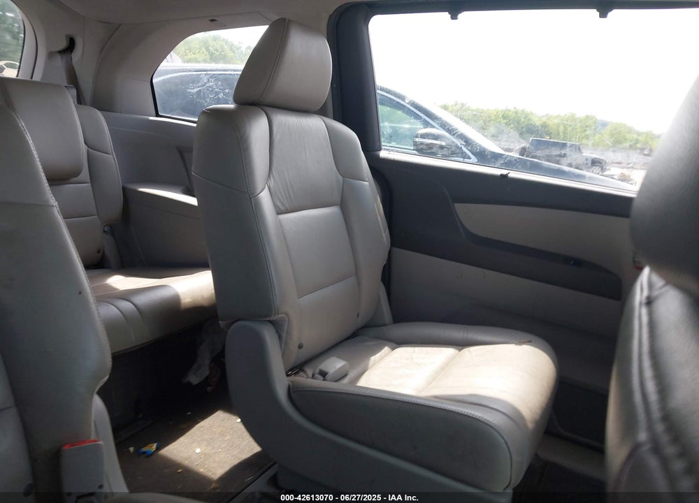 2011 HONDA ODYSSEY EX-L VIN: 5FNRL5H69BB037248