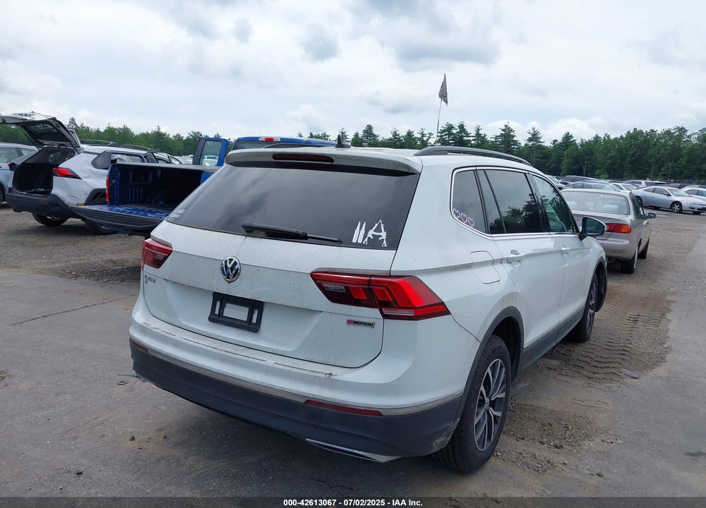 2020 VOLKSWAGEN TIGUAN VIN: 3VV2B7AX6LM062531