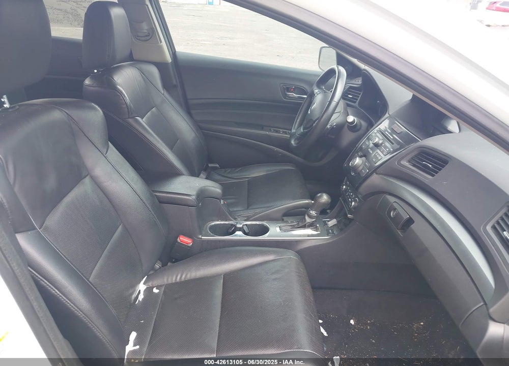 2014 ACURA ILX 2.0L VIN: 19VDE1F35EE008516