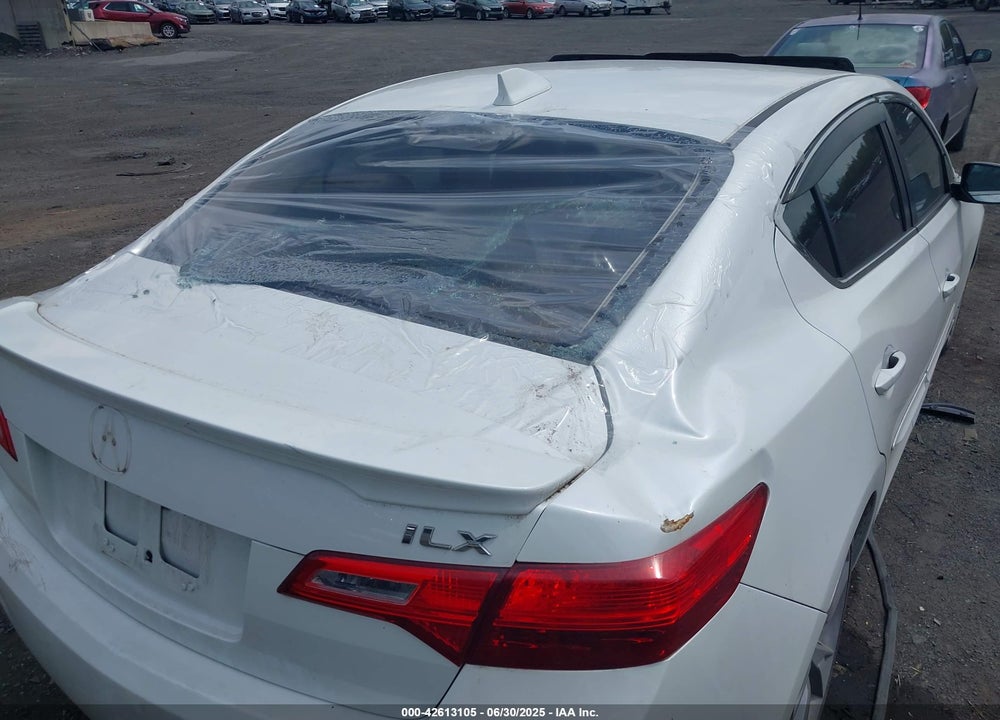2014 ACURA ILX 2.0L VIN: 19VDE1F35EE008516