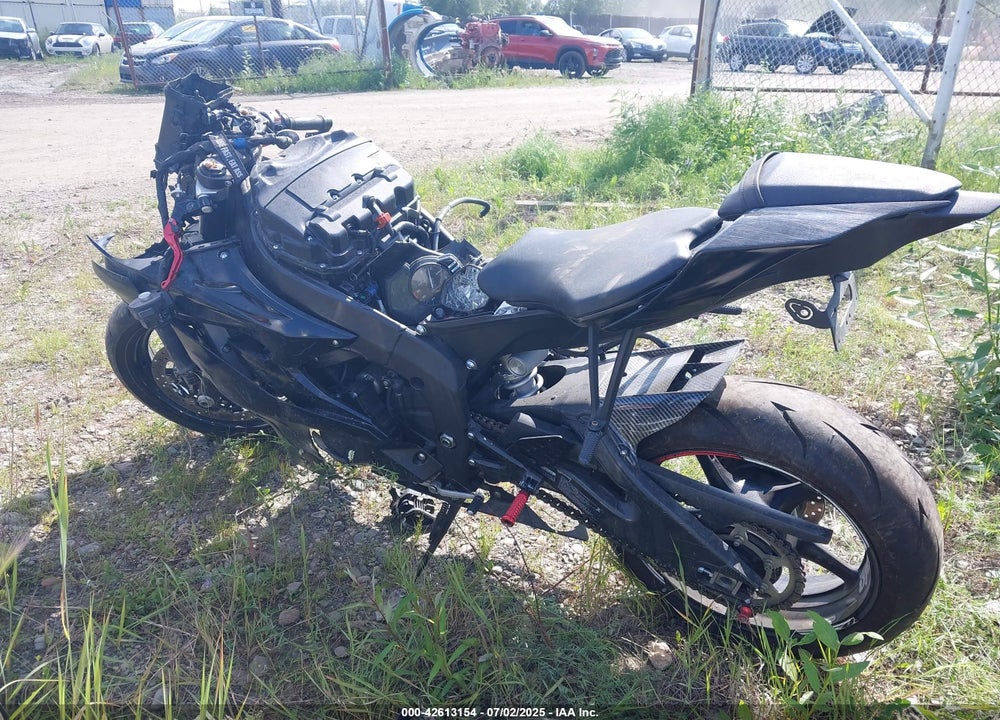 2020 YAMAHA YZFR6 VIN: JYARJ28E4LA006698