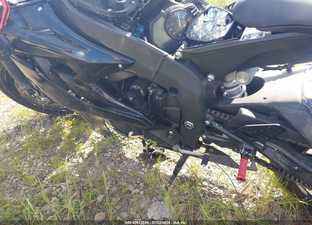 2020 YAMAHA YZFR6 VIN: JYARJ28E4LA006698