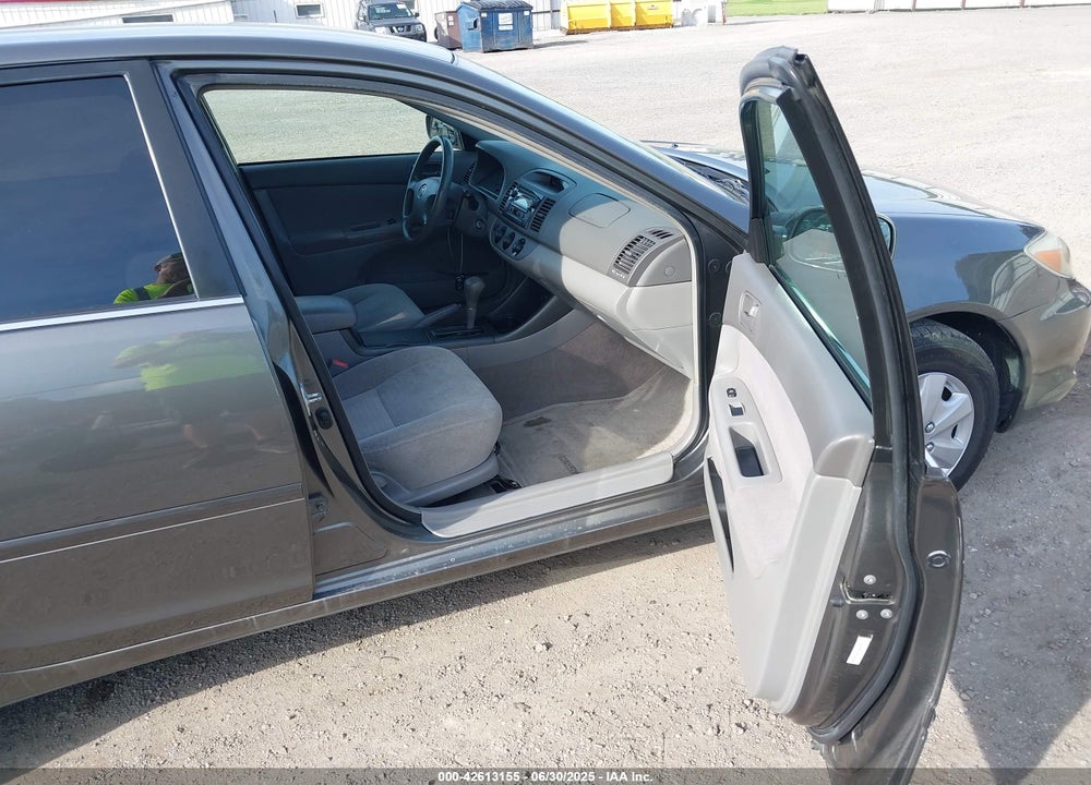 2002 TOYOTA CAMRY VIN: JTDBE32K320103653