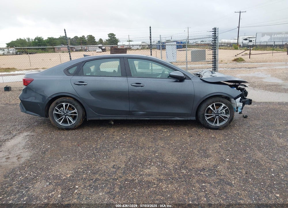 2024 KIA FORTE VIN: 3KPF24AD3RE768492