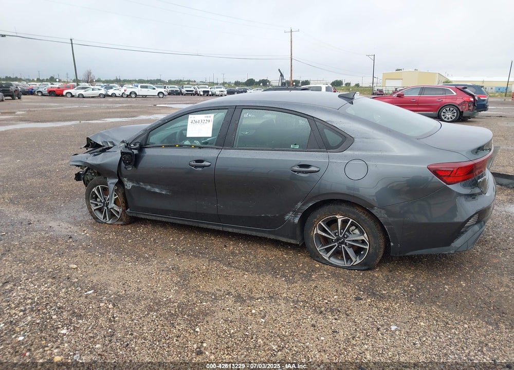 2024 KIA FORTE VIN: 3KPF24AD3RE768492