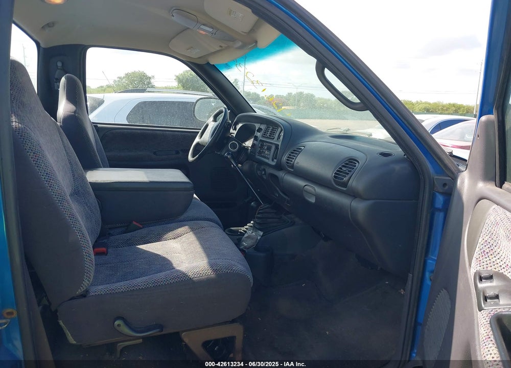 1999 DODGE RAM 1500 ST VIN: 1B7HF16Y3XS193182