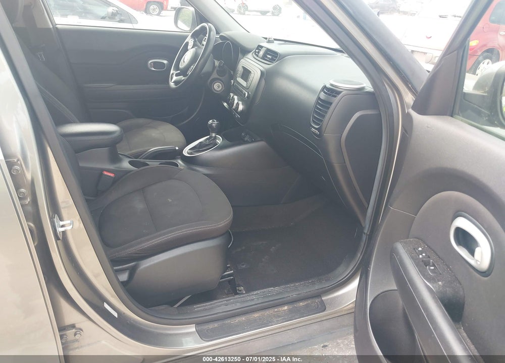 2015 KIA SOUL VIN: KNDJN2A23F7202025