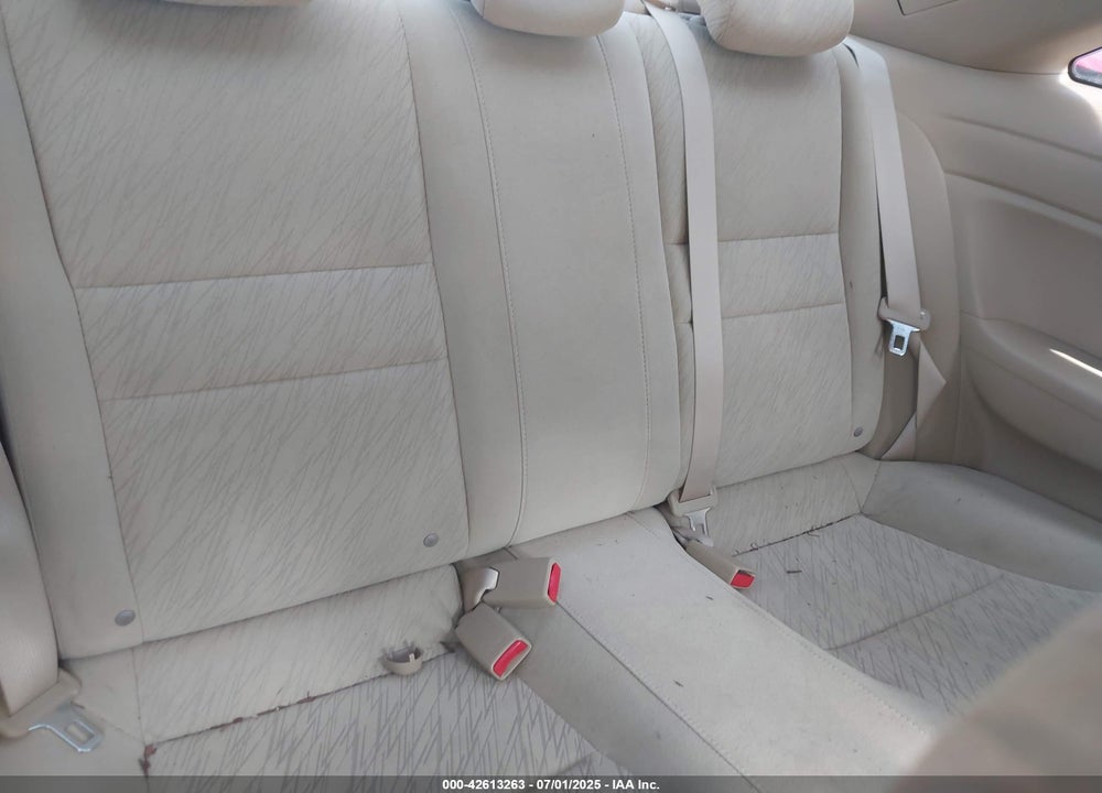 2008 HONDA CIVIC LX VIN: 2HGFG12618H573155