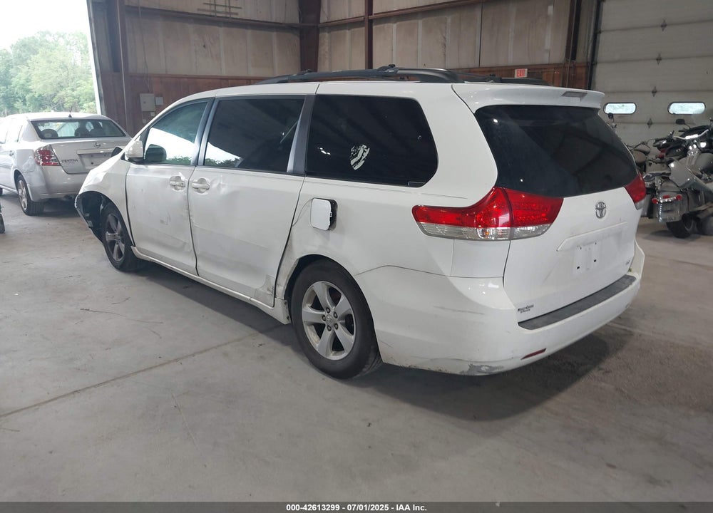 2011 TOYOTA SIENNA LE V6 VIN: 5TDKK3DC7BS002160