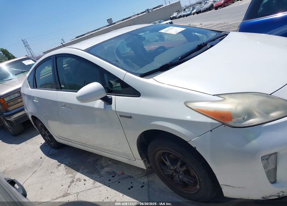 2014 TOYOTA PRIUS VIN: JTDKN3DU6E1739402
