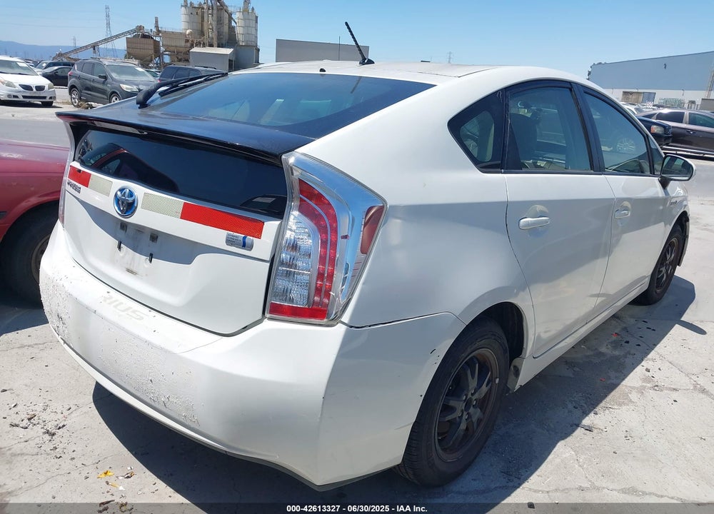 2014 TOYOTA PRIUS VIN: JTDKN3DU6E1739402