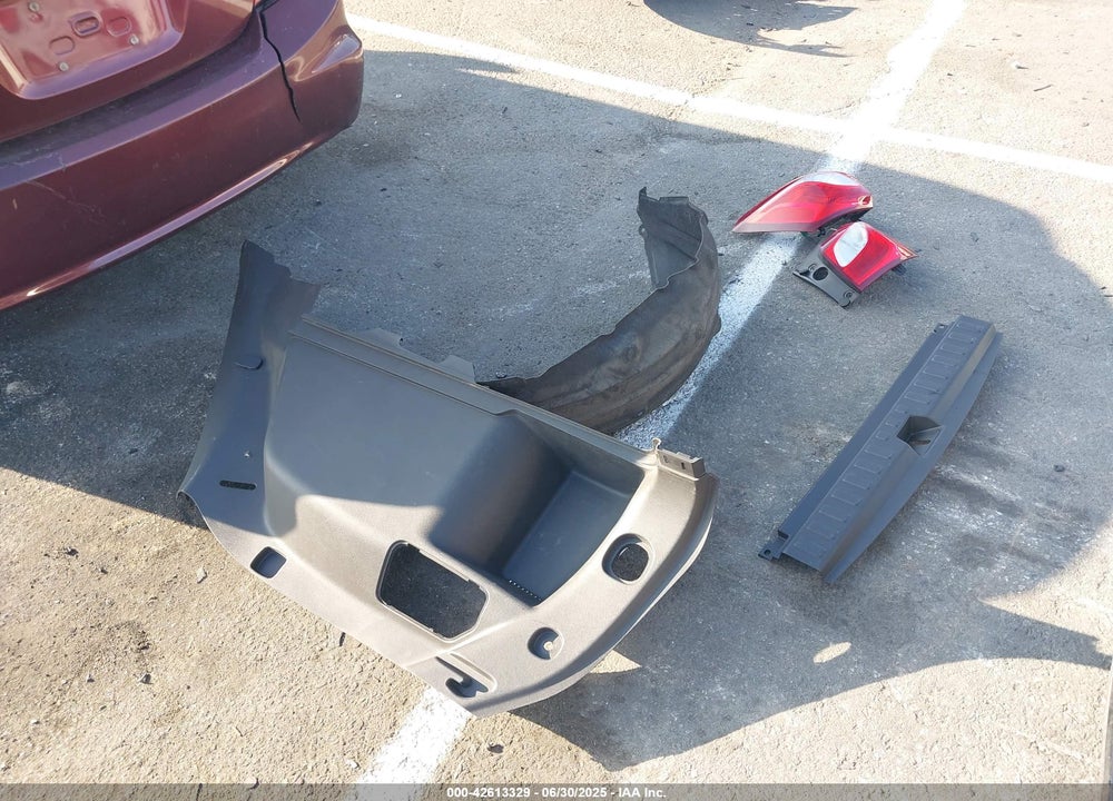 2021 CHEVROLET EQUINOX VIN: 3GNAXJEV8ML393790