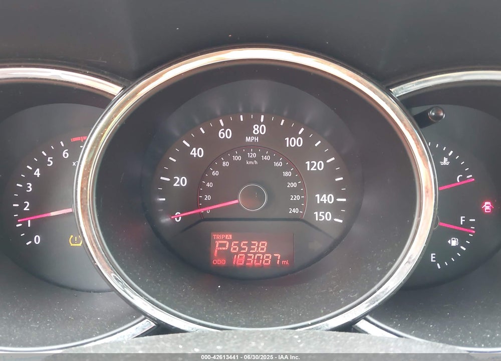 2012 KIA SORENTO VIN: 5XYKT3A19CG239862