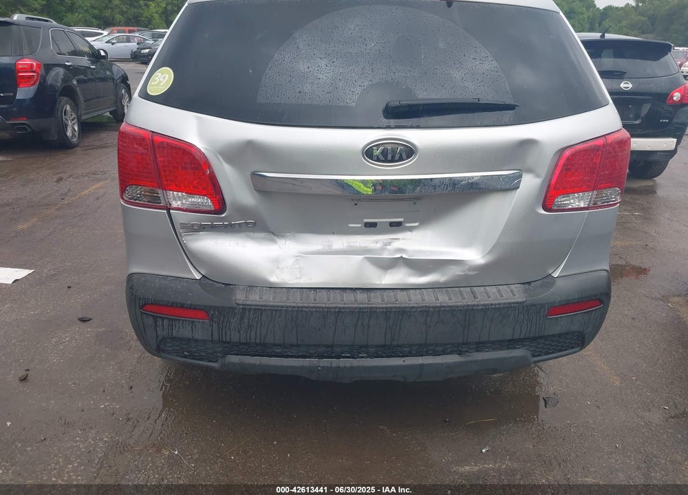 2012 KIA SORENTO VIN: 5XYKT3A19CG239862