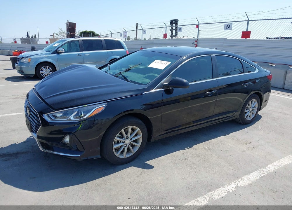 2019 HYUNDAI SONATA VIN: 5NPE24AF2KH758096