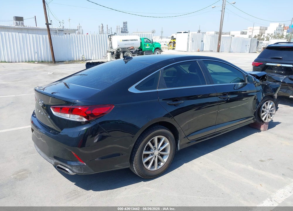 2019 HYUNDAI SONATA VIN: 5NPE24AF2KH758096