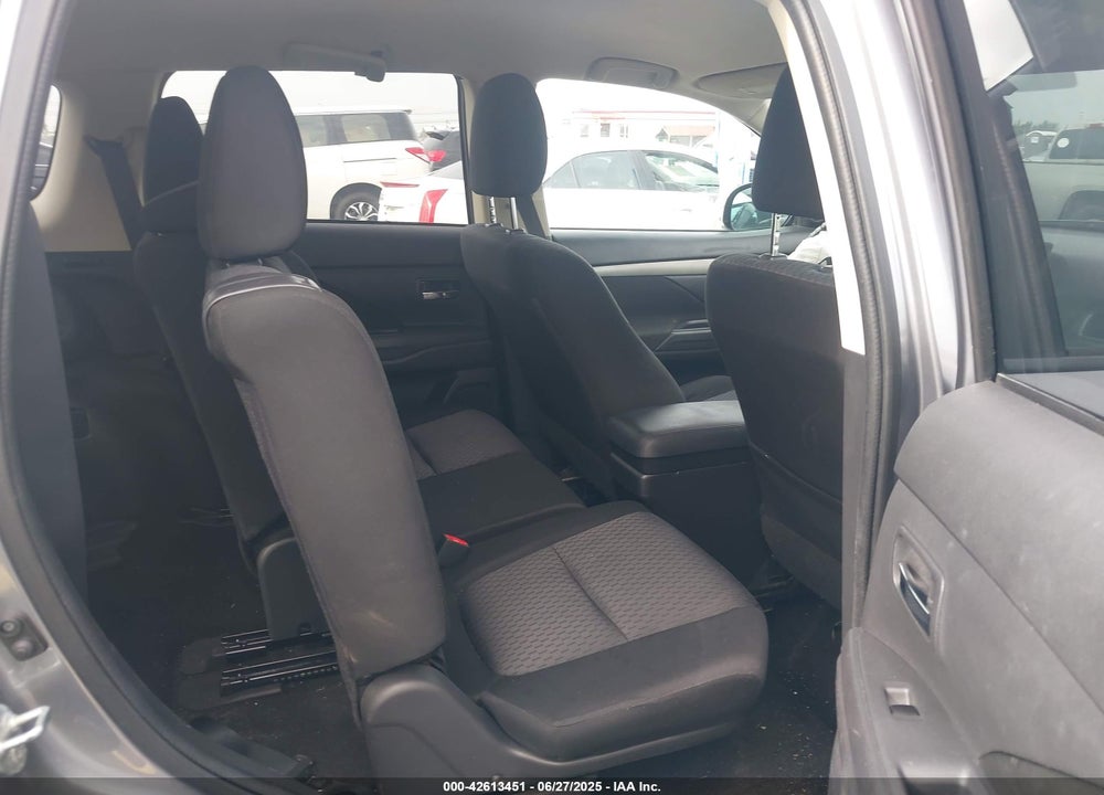 2014 MITSUBISHI OUTLANDER VIN: JA4AD2A31EZ007002