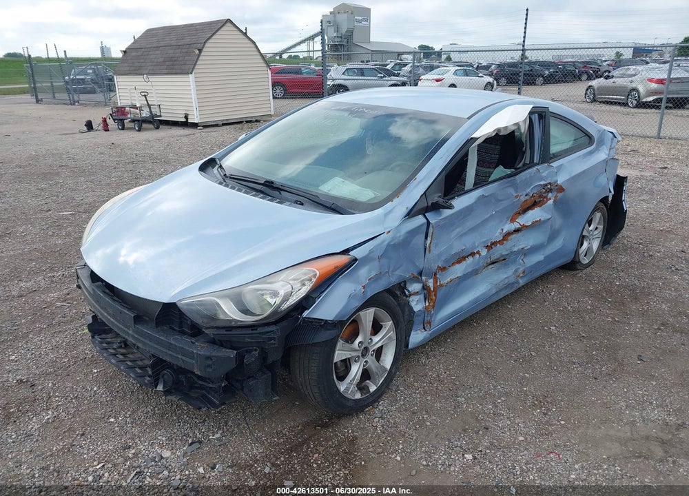 2013 HYUNDAI ELANTRA VIN: KMHDH6AE2DU000390