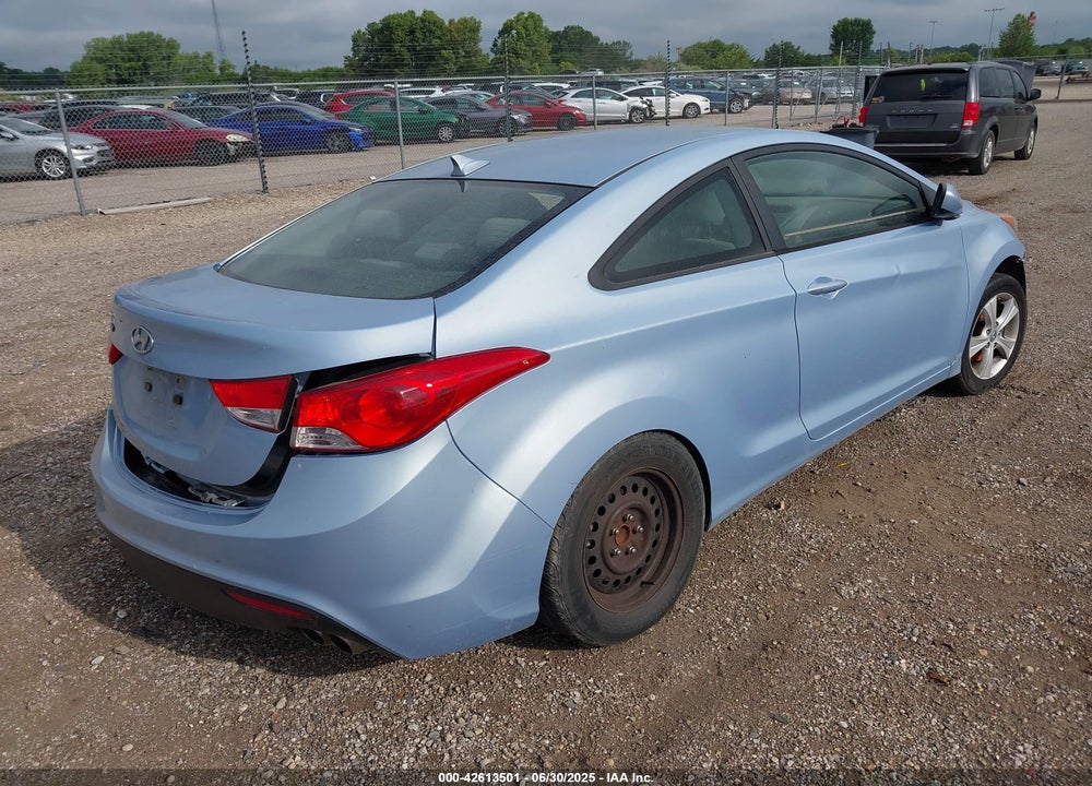 2013 HYUNDAI ELANTRA VIN: KMHDH6AE2DU000390