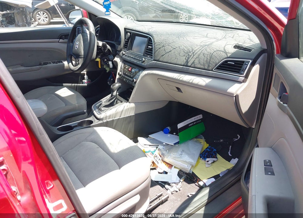 2018 HYUNDAI ELANTRA VIN: KMHD84LF0JU547132