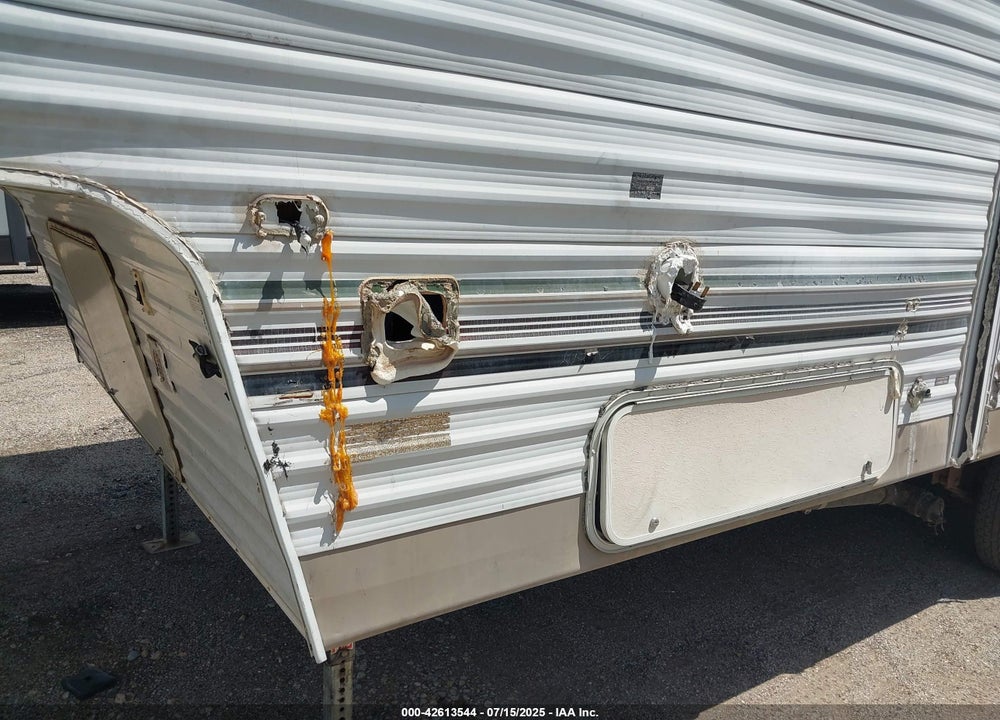 2001 SPORTSMEN 25FT FIFTH WHEEL VIN: 4EZFS242X1S113308