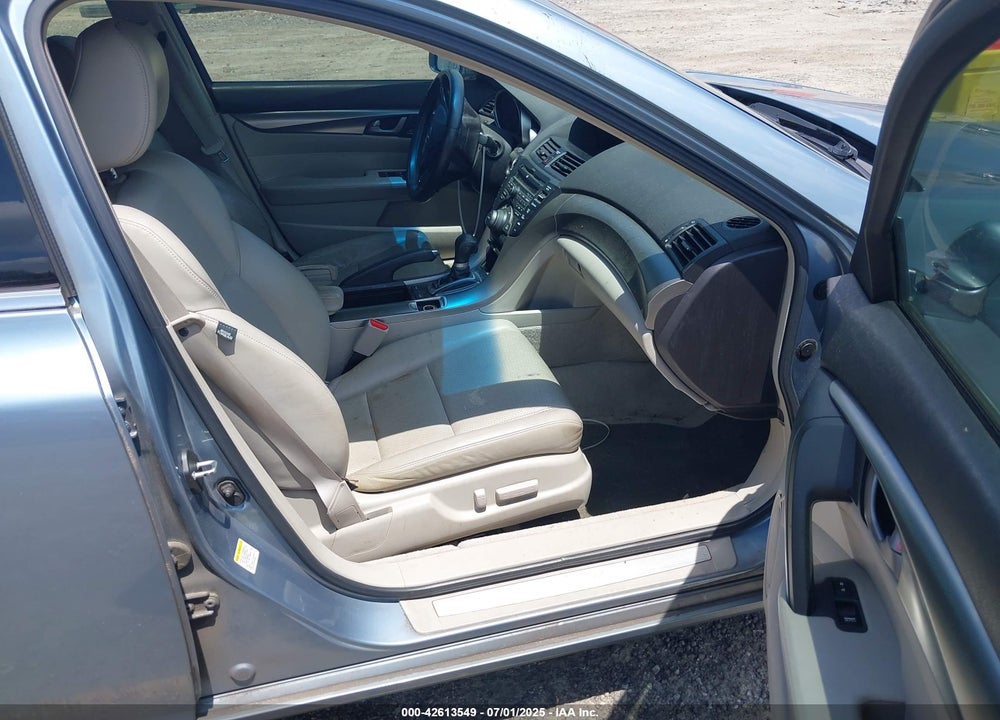 2009 ACURA TL VIN: 19UUA86509A021374