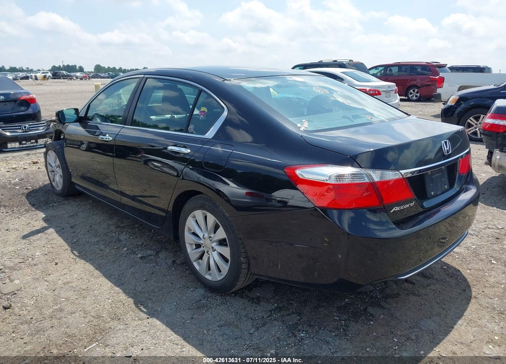 2013 HONDA ACCORD EX VIN: 1HGCR2F74DA105550