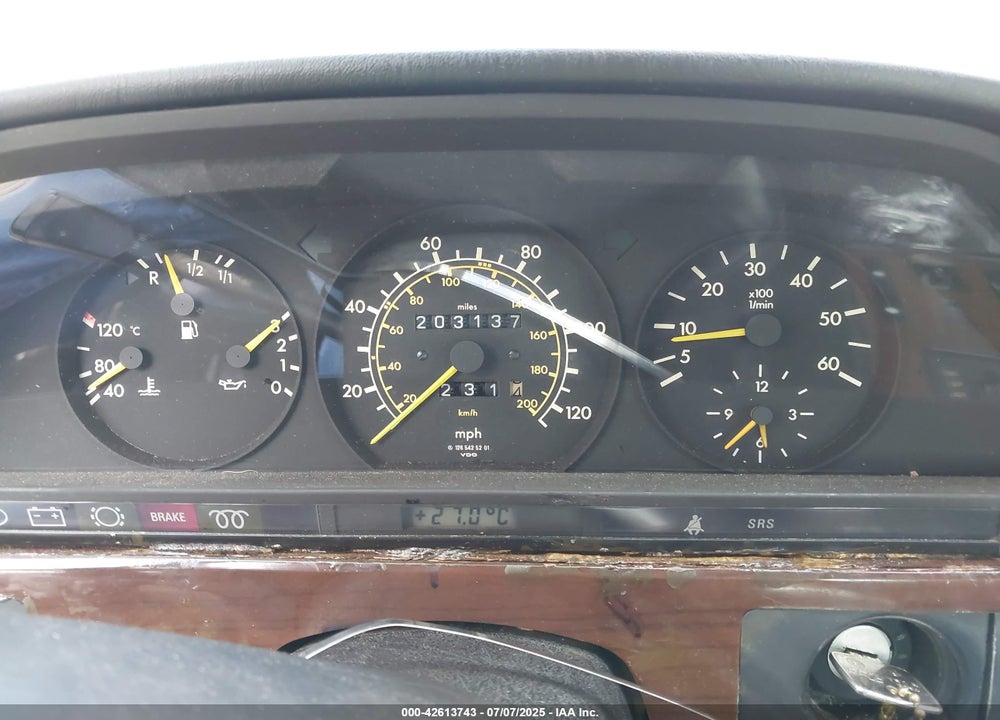 1984 MERCEDES-BENZ 300 SD VIN: WDBCB20B7EA077971