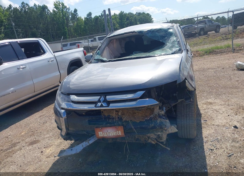 2018 MITSUBISHI OUTLANDER SE VIN: JA4AD3A30JJ005028
