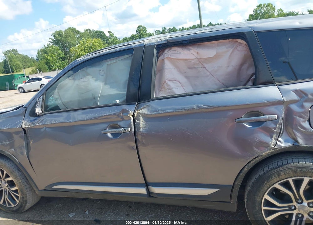 2018 MITSUBISHI OUTLANDER SE VIN: JA4AD3A30JJ005028