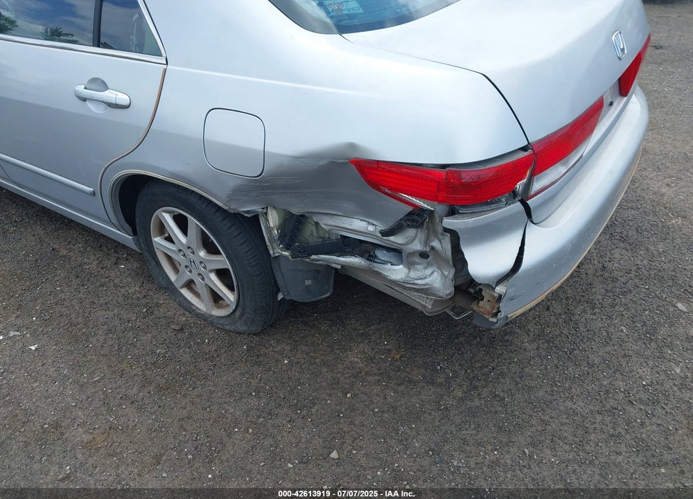 2003 HONDA ACCORD 3.0 EX VIN: 1HGCM66543A006567