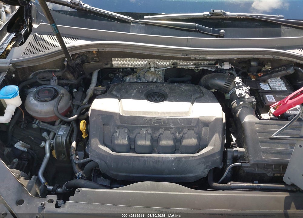 2019 VOLKSWAGEN TIGUAN VIN: 3VV2B7AX0KM012089