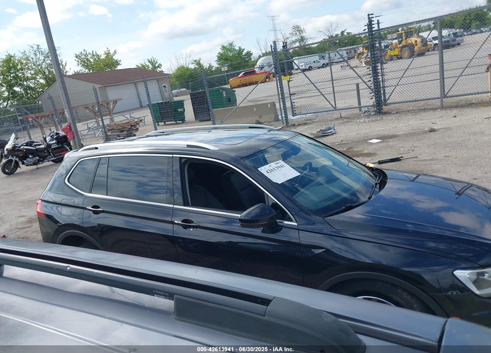 2019 VOLKSWAGEN TIGUAN VIN: 3VV2B7AX0KM012089