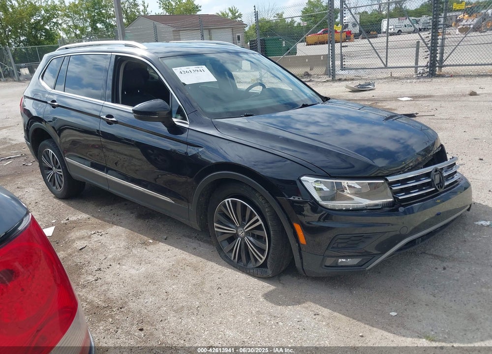2019 VOLKSWAGEN TIGUAN VIN: 3VV2B7AX0KM012089
