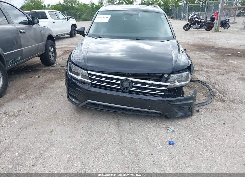2019 VOLKSWAGEN TIGUAN VIN: 3VV2B7AX0KM012089