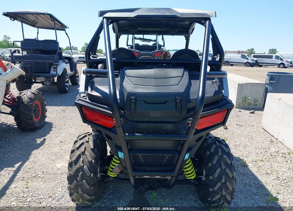 2022 POLARIS RZR TRAIL ULTIMATE VIN: 3NSA5K875NN868284