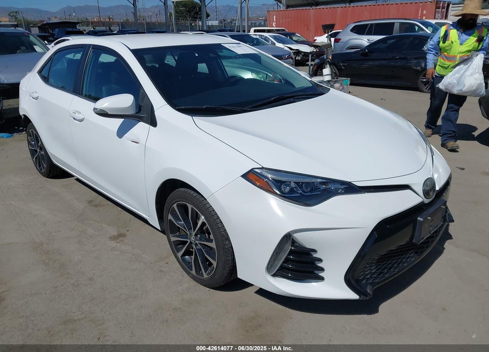 2018 TOYOTA COROLLA SE VIN: 2T1BURHE8JC034373